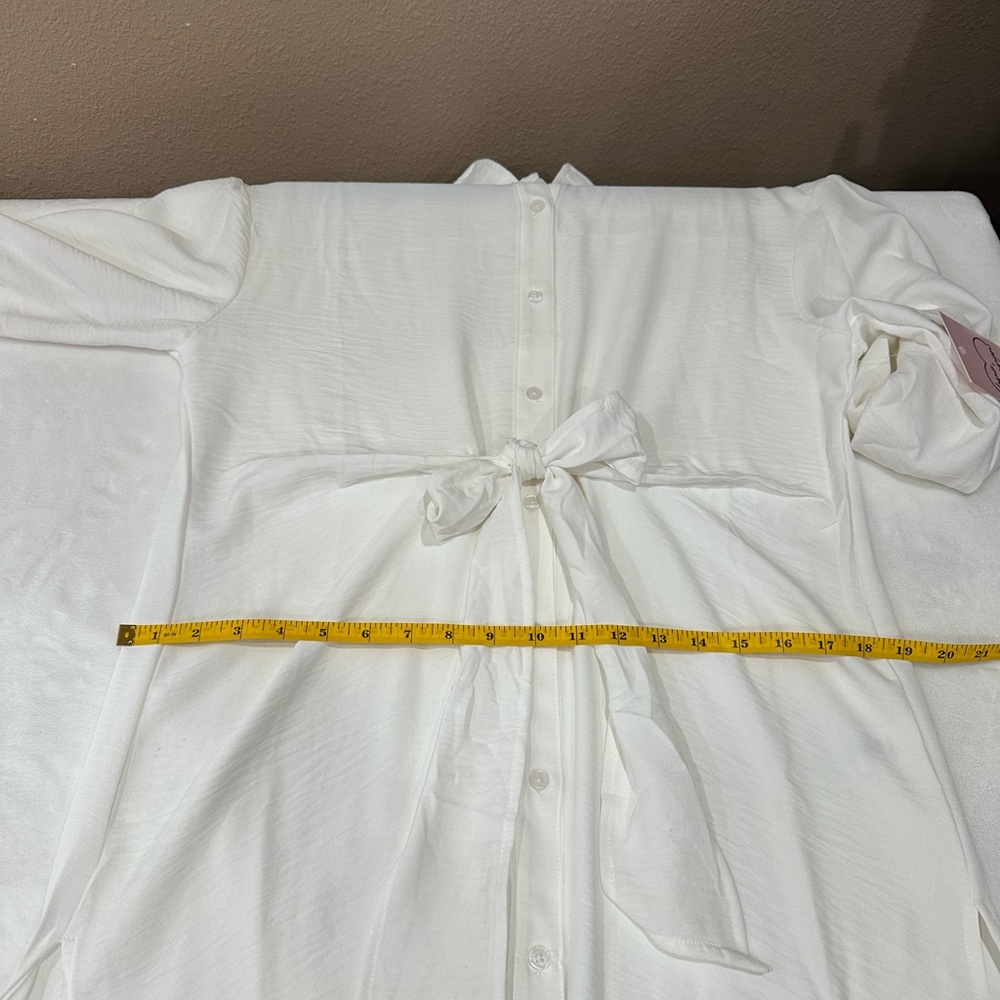 White Button-Up Tunic by Love Maven - Picture 4 of 6